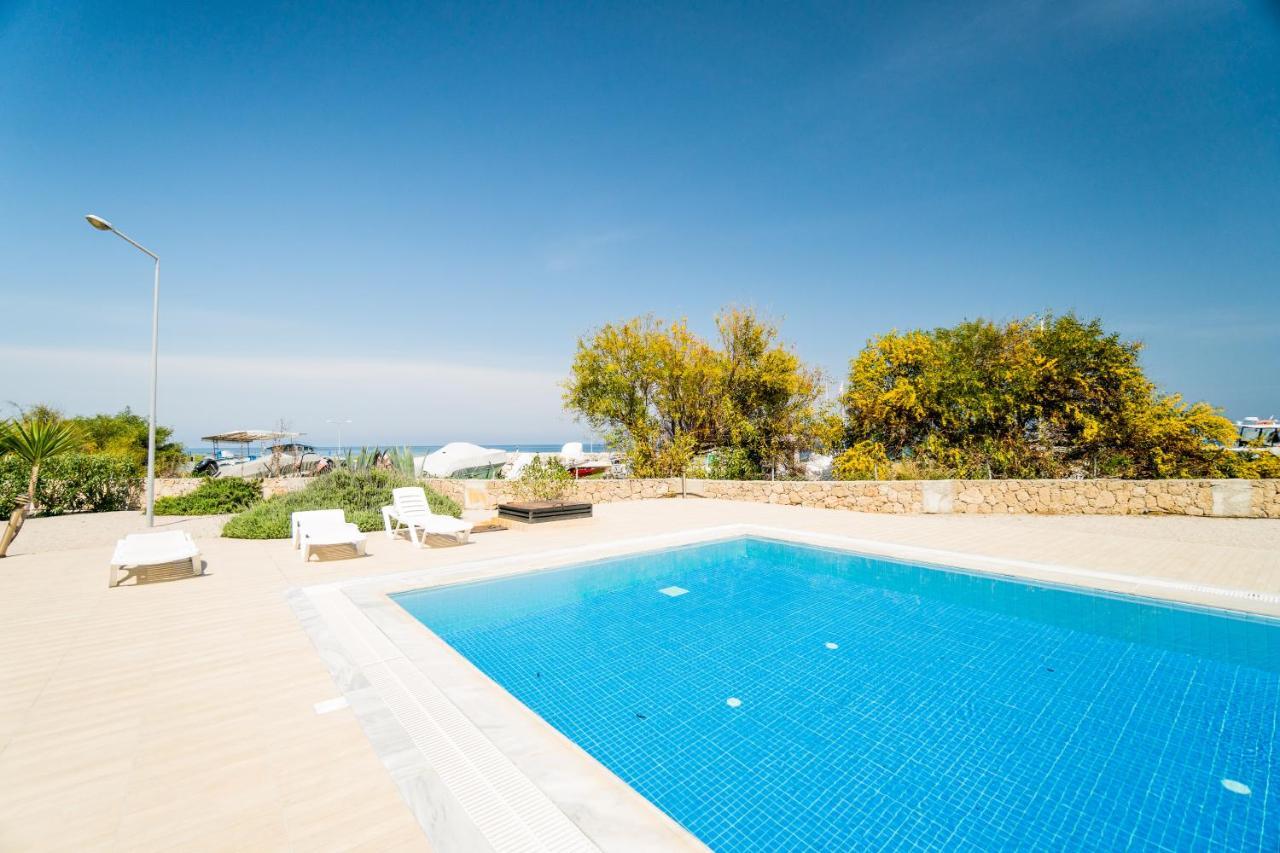 Spacious Three-Bedroom Apartment With Sea View A4 Lapta Extérieur photo